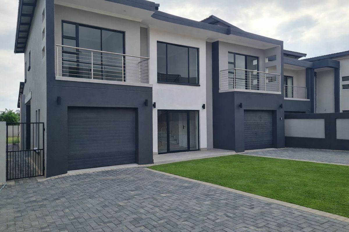 House For Sale in Kameeldrift East - Photo 3