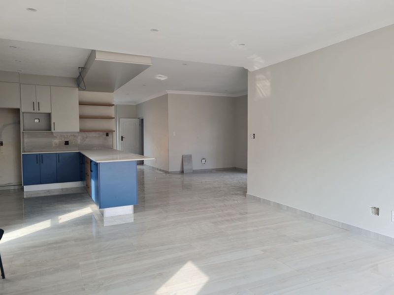 House For Sale in Kameeldrift East - Photo 4