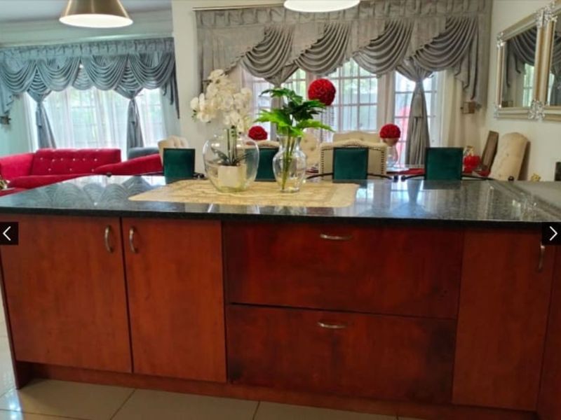 House For Sale in Valley View Estate - Photo 7