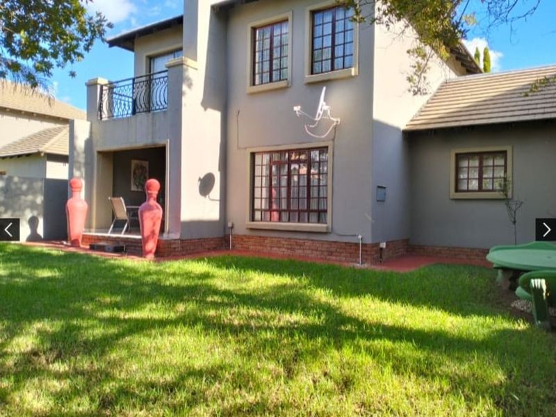 House For Sale in Valley View Estate - Photo 4