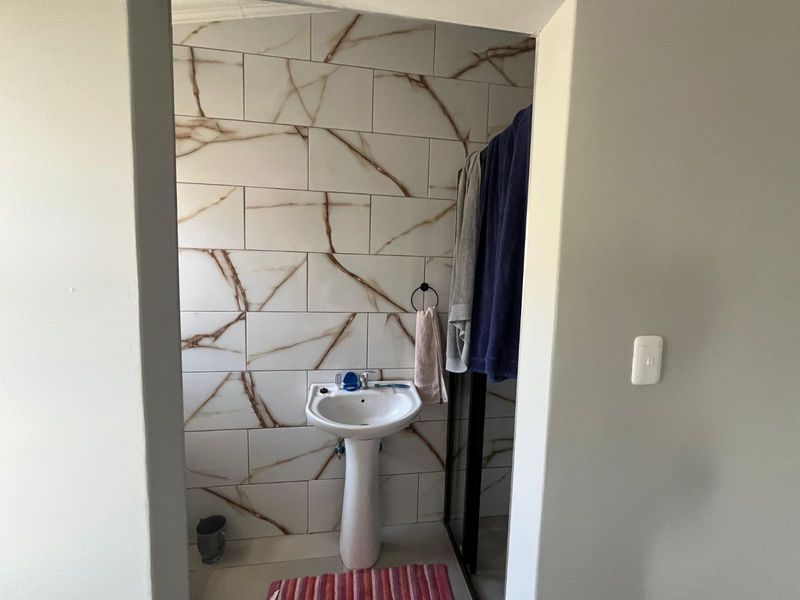 Townhouse For Sale in Pacaltsdorp - Photo 9