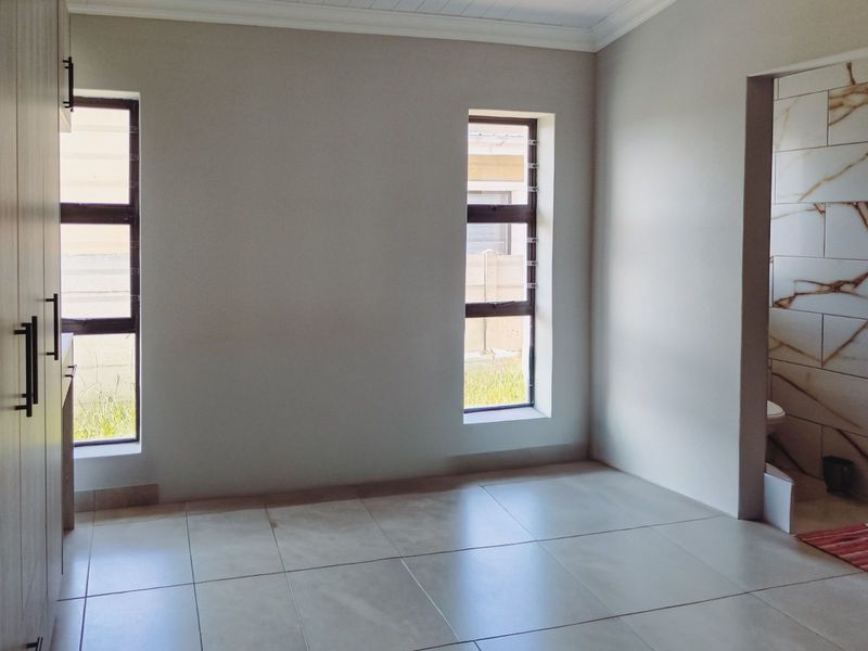 Townhouse For Sale in Pacaltsdorp - Photo 7