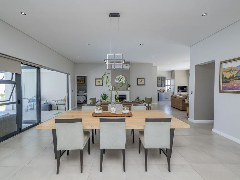 House For Sale in Mount Royal Golf Estate - Photo 10