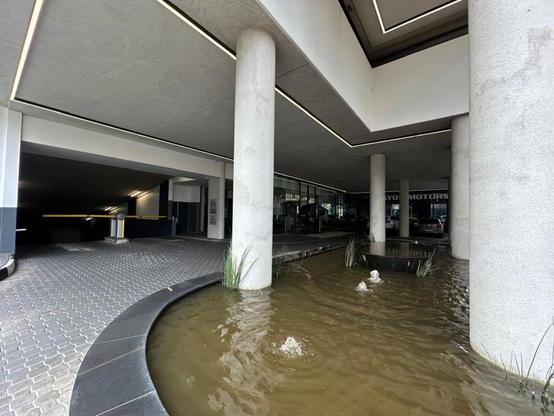 Commercial For Sale in Illovo - Photo 9