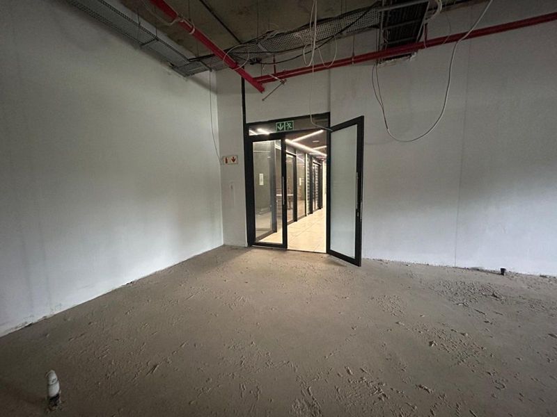 Commercial For Sale in Illovo - Photo 4