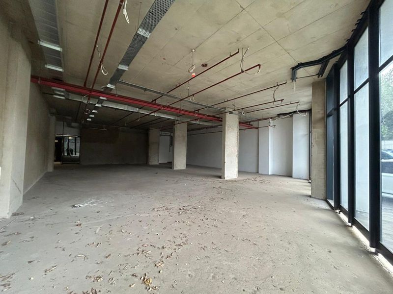 Commercial For Sale in Illovo - Photo 8