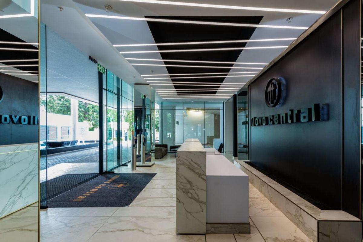 Commercial For Sale in Illovo - Photo 3