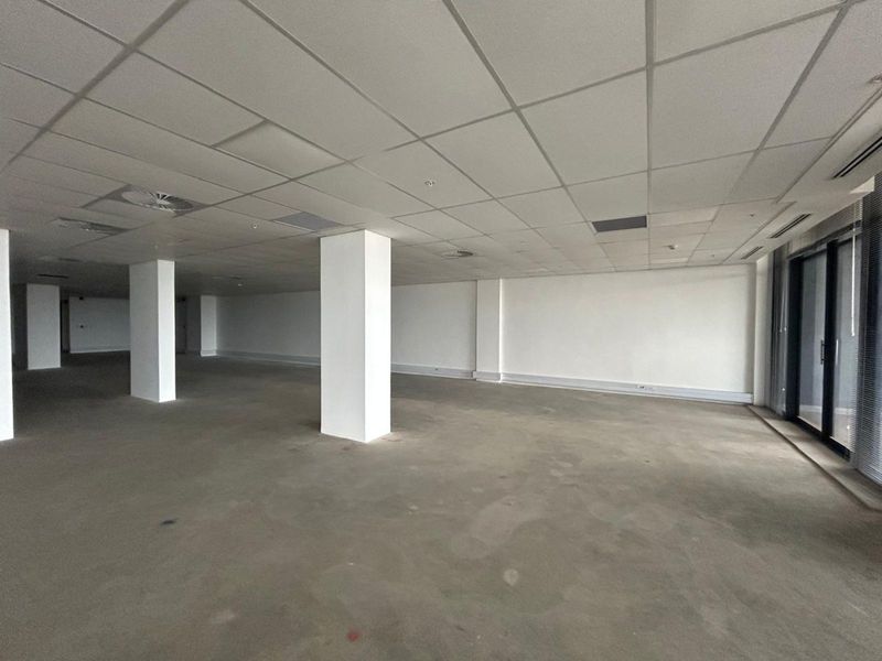 Commercial For Sale in Illovo - Photo 6