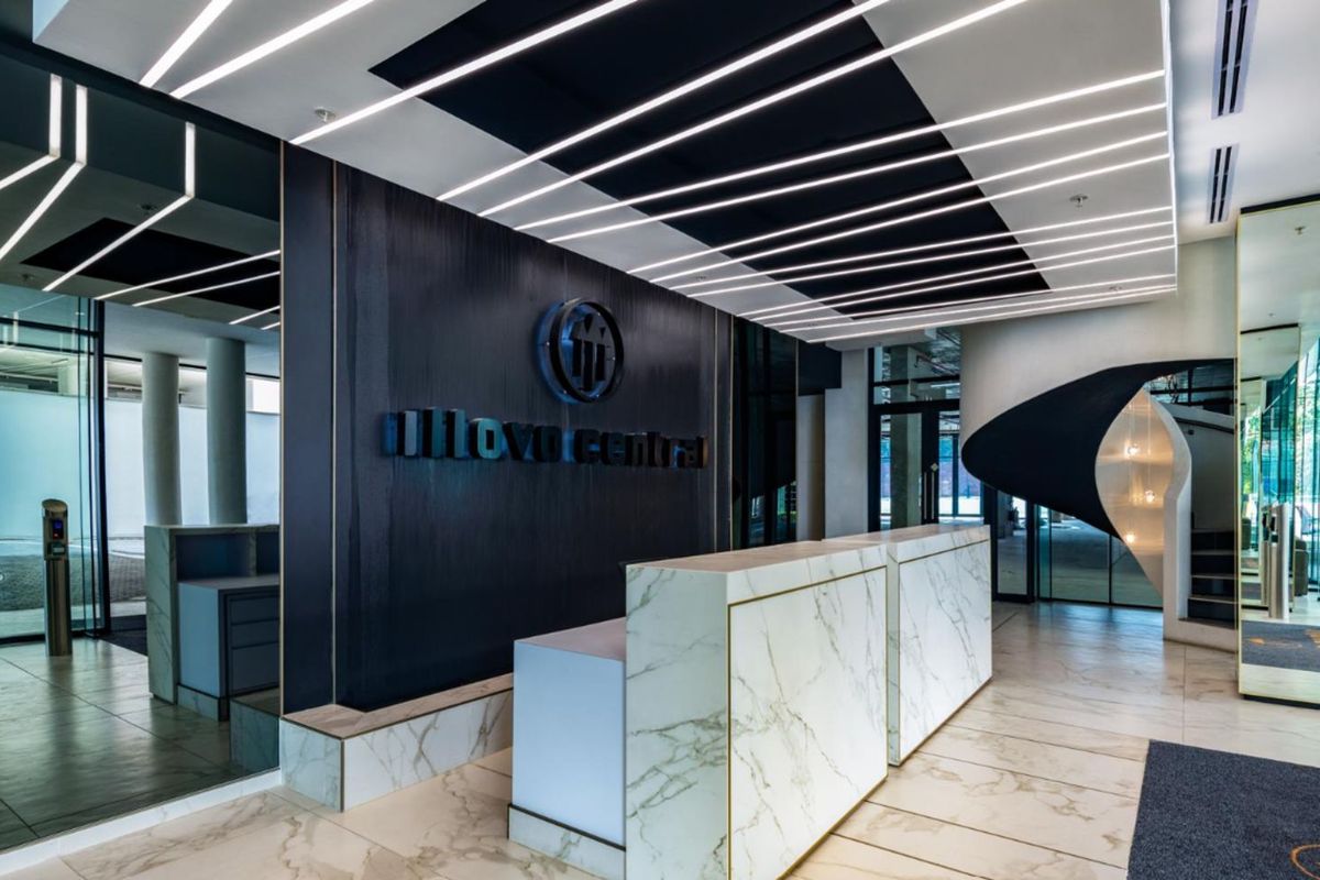 Commercial For Sale in Illovo - Photo 3