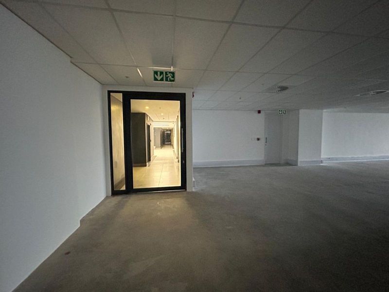 Commercial For Sale in Illovo - Photo 5