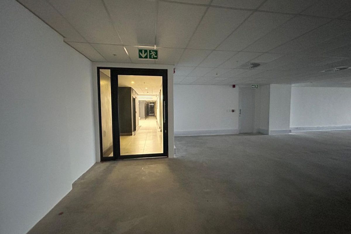 Commercial For Sale in Illovo - Photo 5