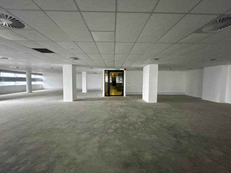 Commercial For Sale in Illovo - Photo 4