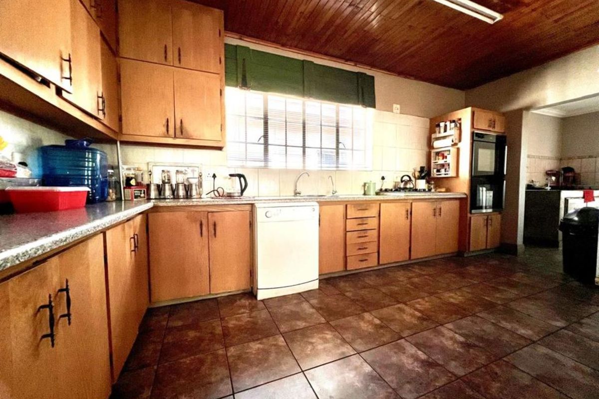 House For Sale in Ermelo Central - Photo 3