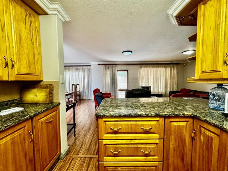 House For Sale in Secunda Central - Photo 8