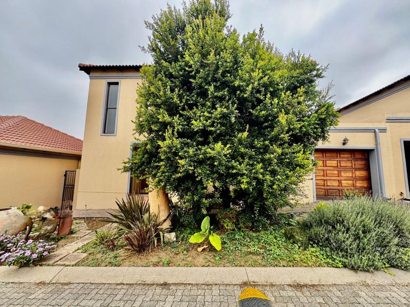House For Sale in Secunda Central - Photo 1