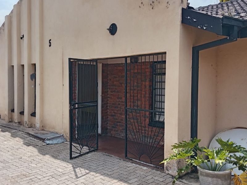 House To Rent in Fauna Park - Photo 2