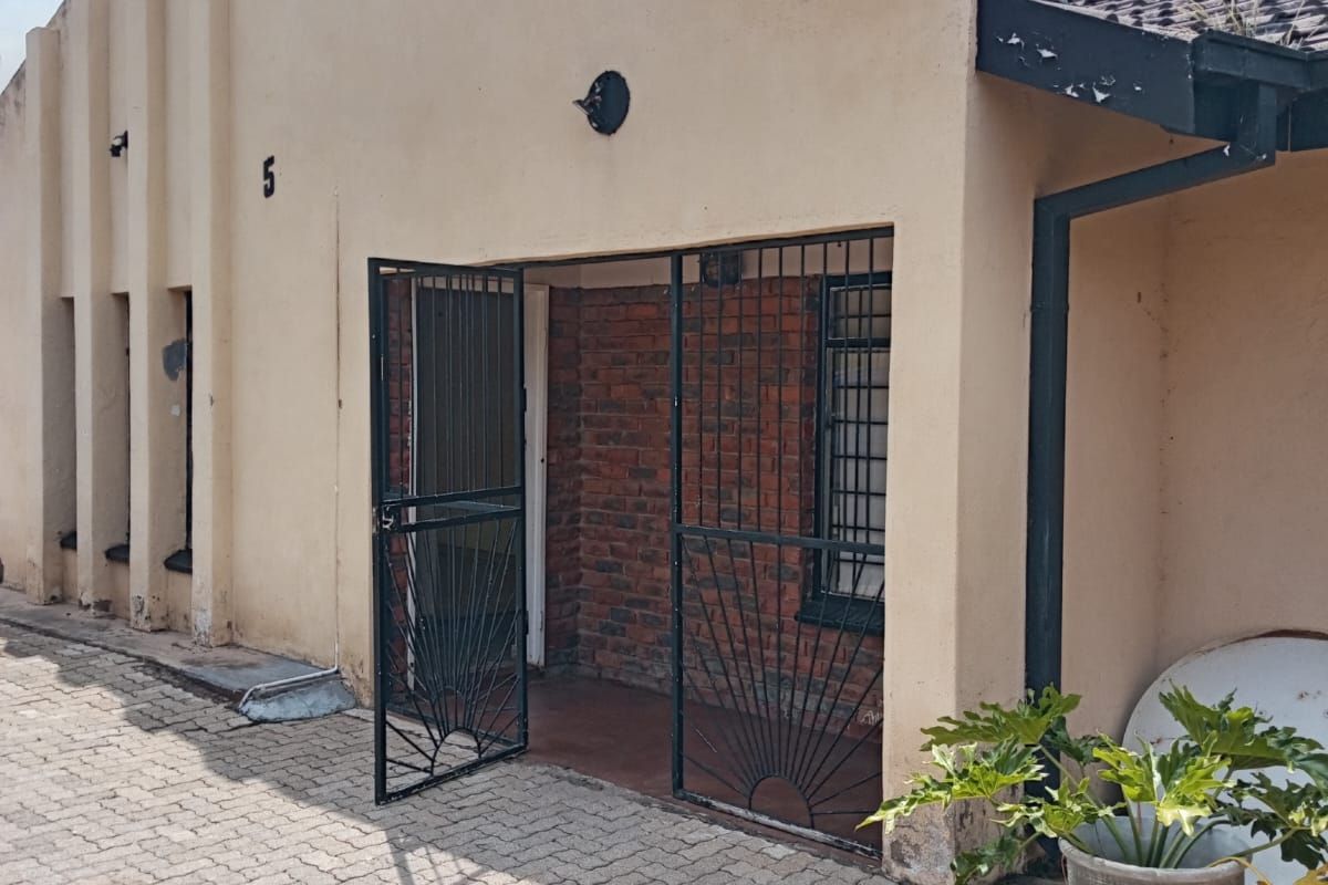 House To Rent in Fauna Park - Photo 2