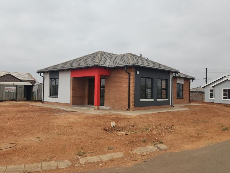 House For Sale in The Orchards - Photo 5