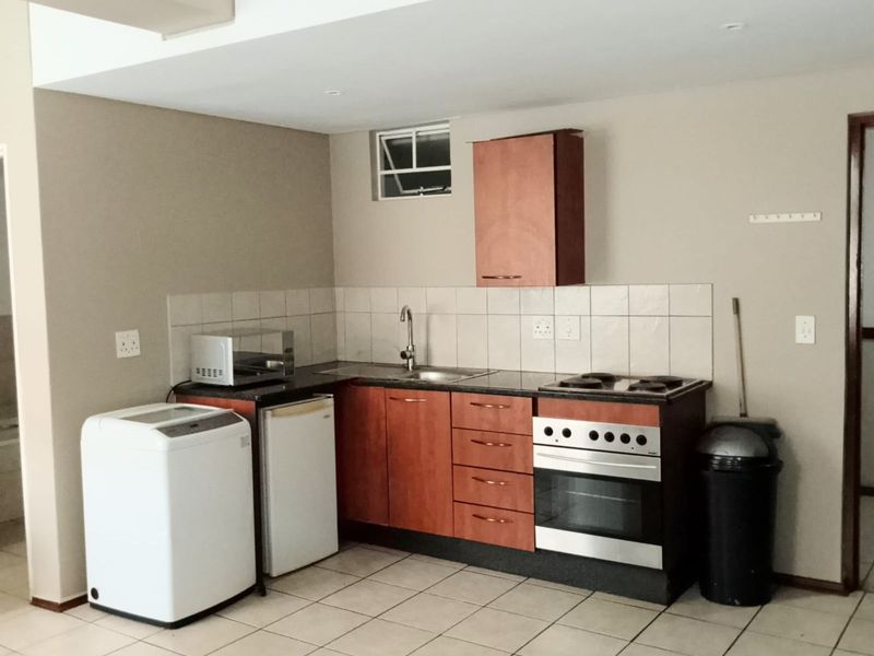 Apartment For Sale in Braamfontein - Photo 4