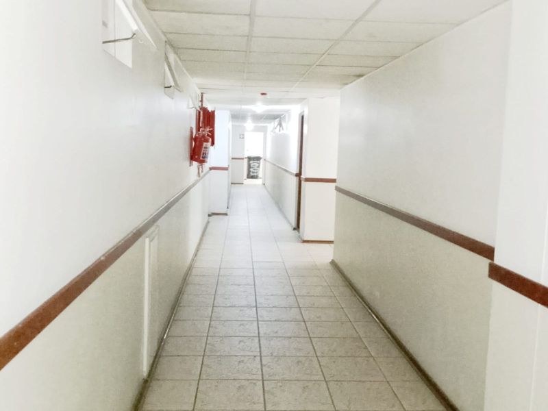 Apartment For Sale in Braamfontein - Photo 3