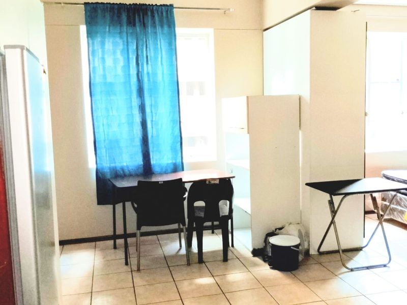 Apartment For Sale in Braamfontein - Photo 7