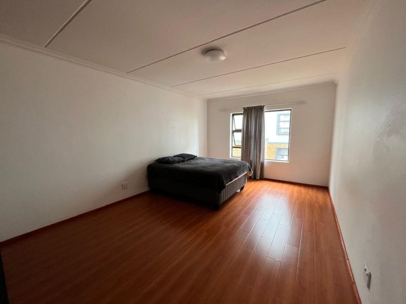 Townhouse For Sale in Fairleads - Photo 8