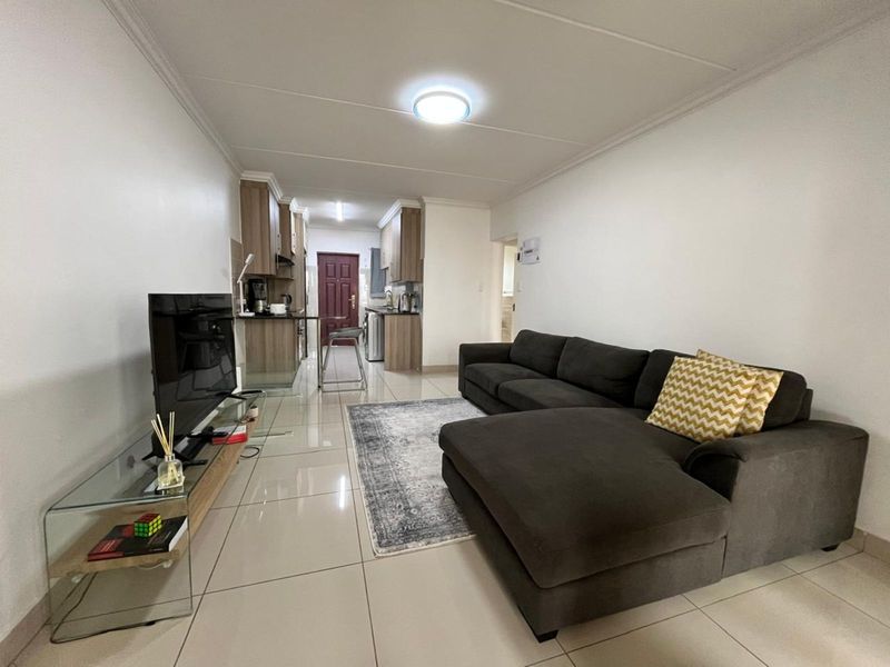 Townhouse For Sale in Fairleads - Photo 6