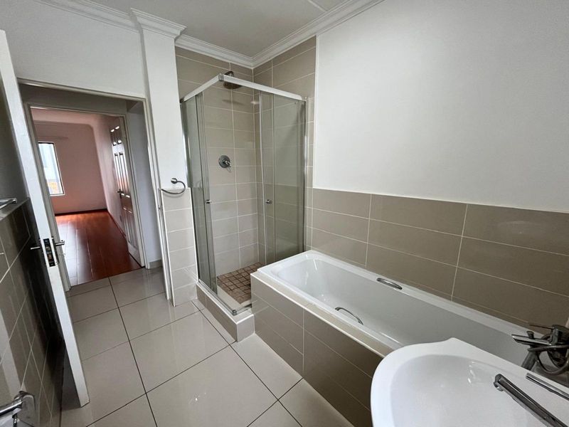 Townhouse For Sale in Fairleads - Photo 10