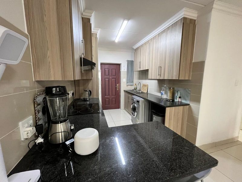 Townhouse For Sale in Fairleads - Photo 3