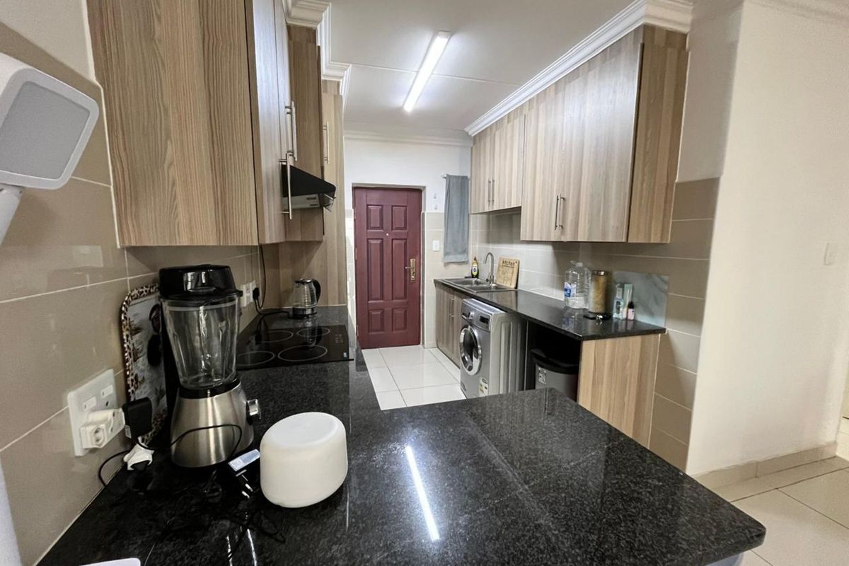 Townhouse For Sale in Fairleads - Photo 3