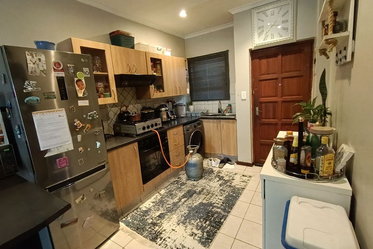 House For Sale in Ferndale - Photo 5