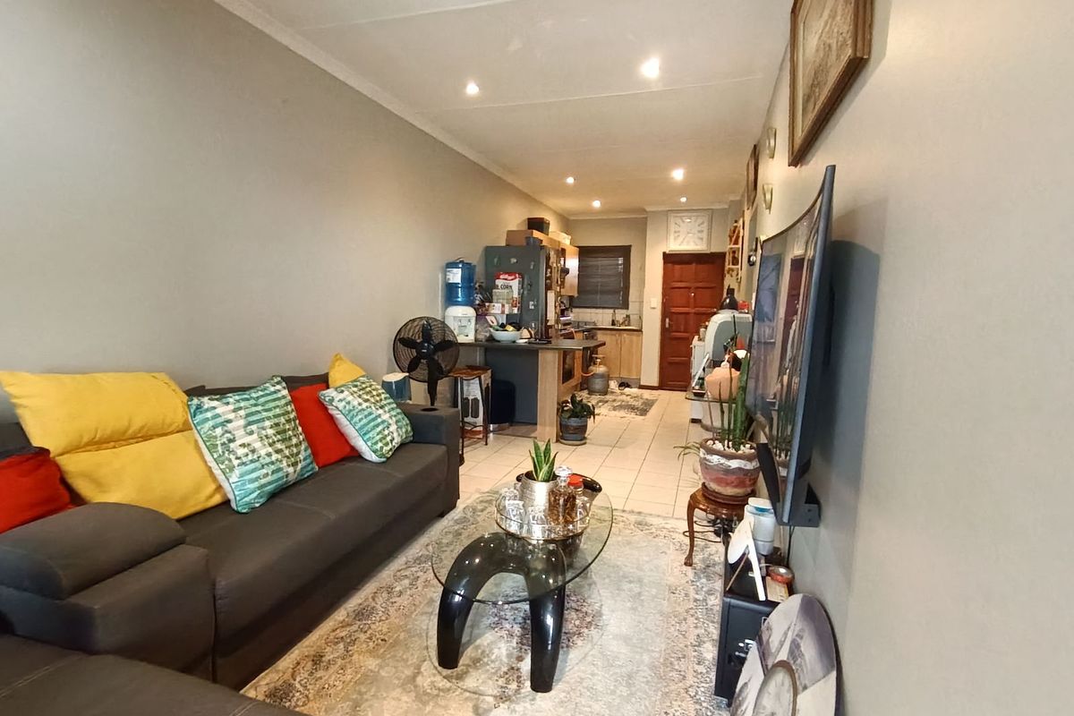 House For Sale in Ferndale - Photo 2