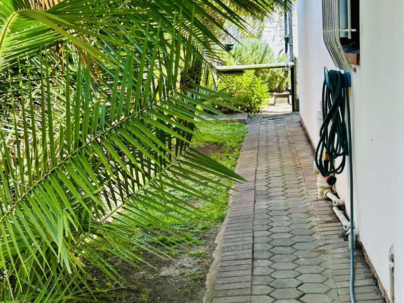 House For Sale in George Central - Photo 3