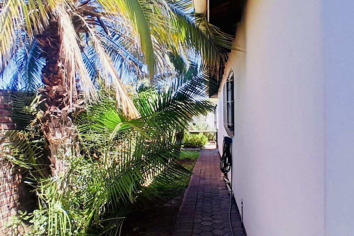 House For Sale in George Central - Photo 5