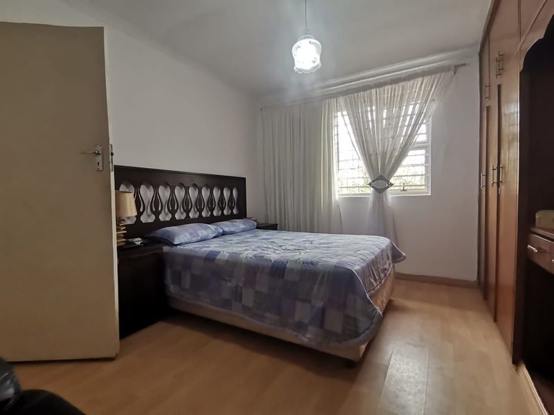 House For Sale in West End - Photo 6