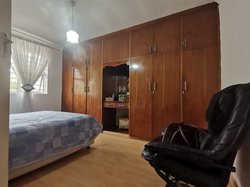 House For Sale in West End - Photo 3