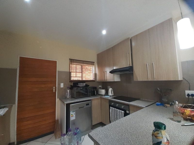 Apartment For Sale in Monavoni - Photo 8