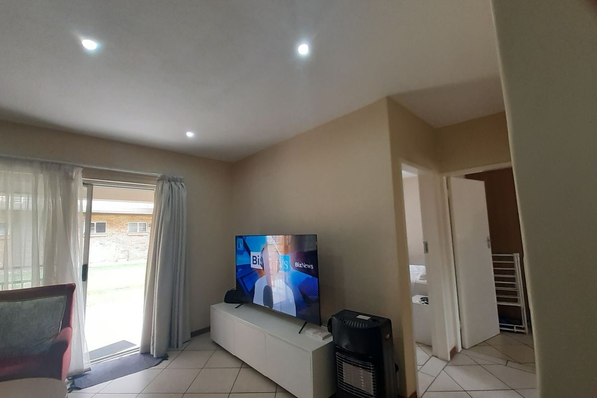 Apartment For Sale in Monavoni - Photo 2