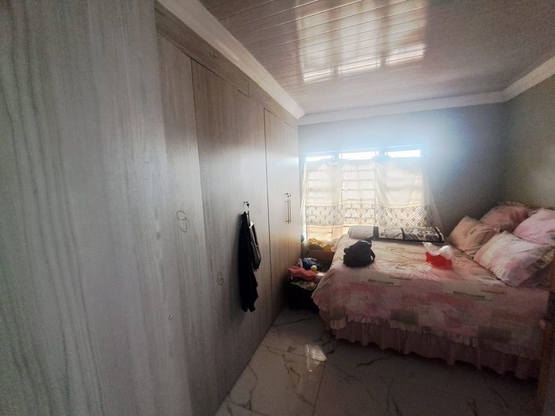 House For Sale in Nellmapius - Photo 8