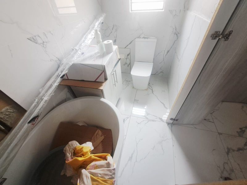 House For Sale in Nellmapius - Photo 5