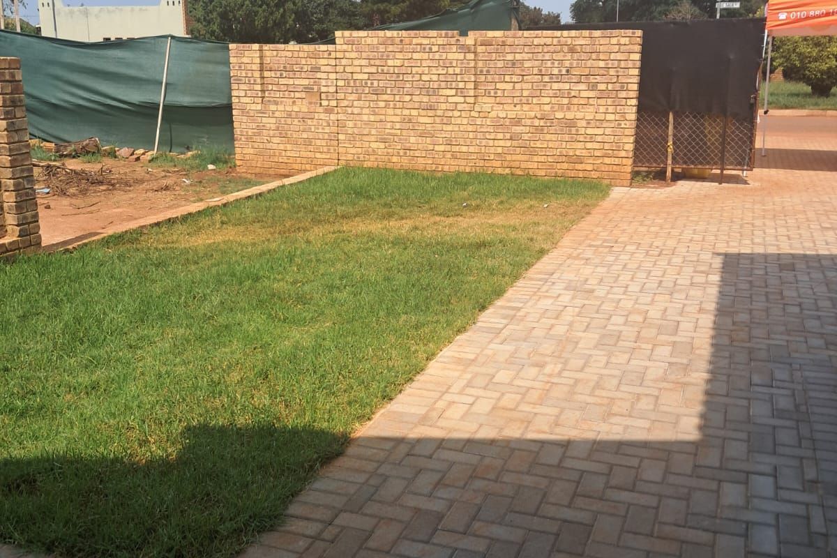 House For Sale in Chantelle - Photo 5