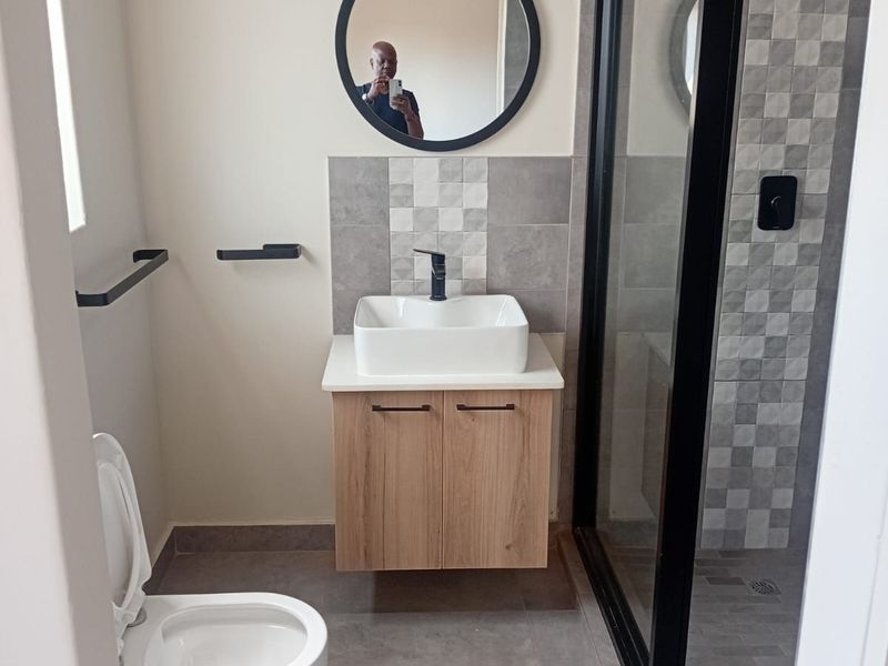 House For Sale in Chantelle - Photo 9