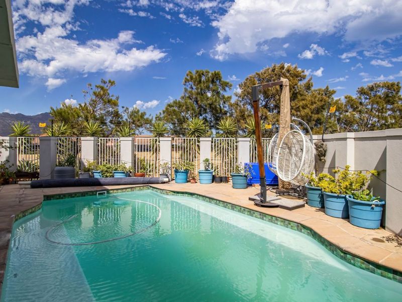 House For Sale in Fairview Golf Estate - Photo 4