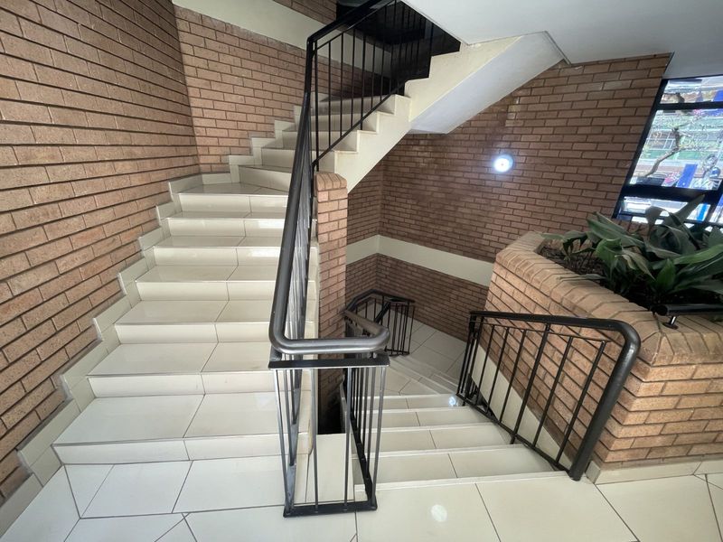 Office For Sale in Hatfield - Photo 4