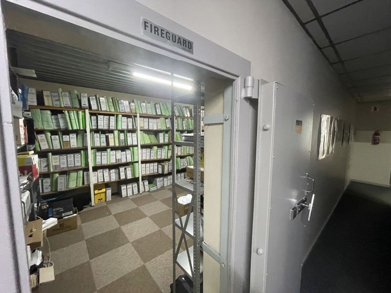 Office For Sale in Hatfield - Photo 10