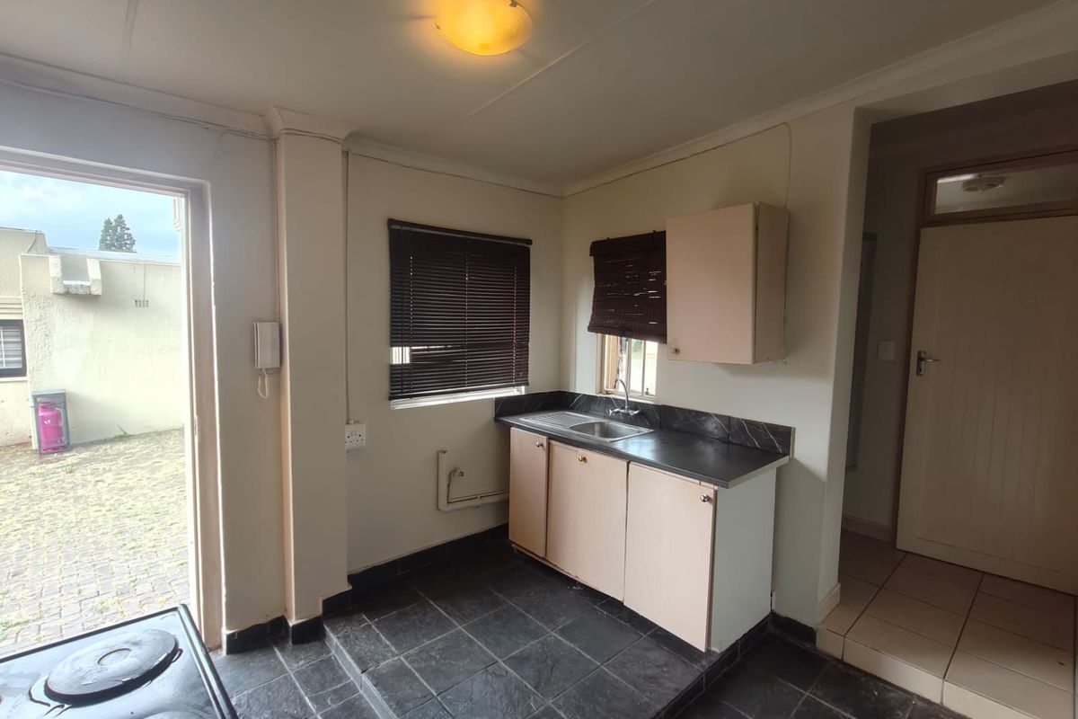 House To Rent in Linden - Photo 4