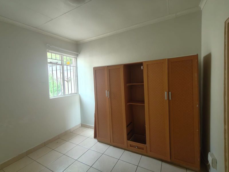 House To Rent in Linden - Photo 8