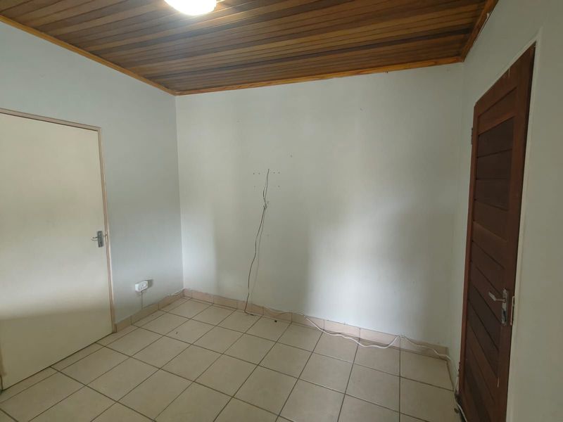 House To Rent in Linden - Photo 5