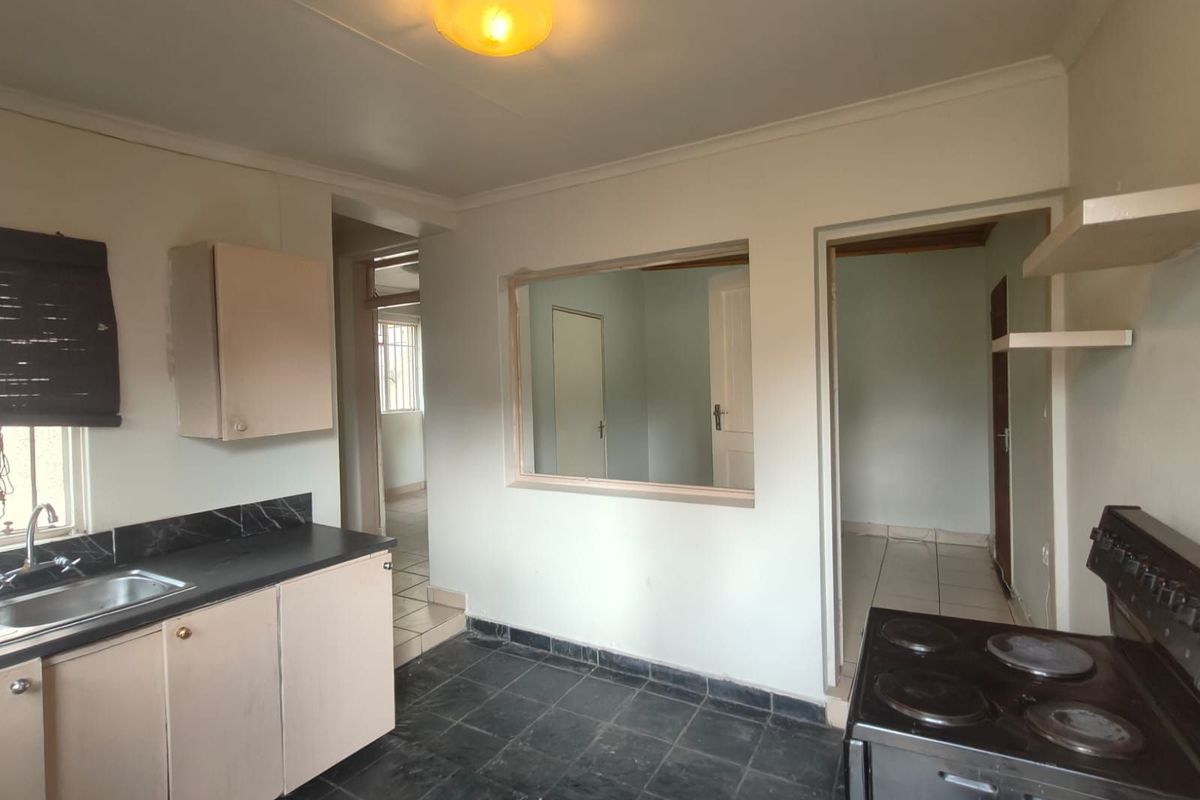 House To Rent in Linden - Photo 3