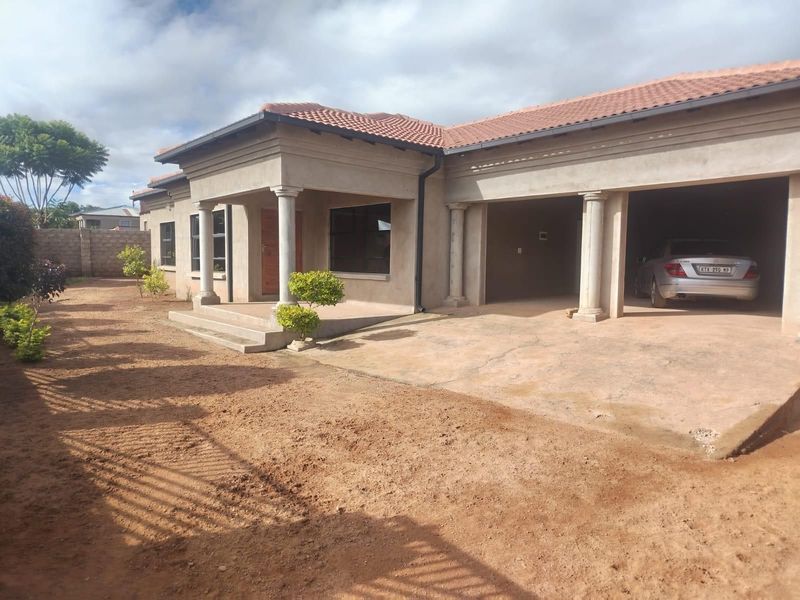 House For Sale in Kwamhlanga Central - Photo 8